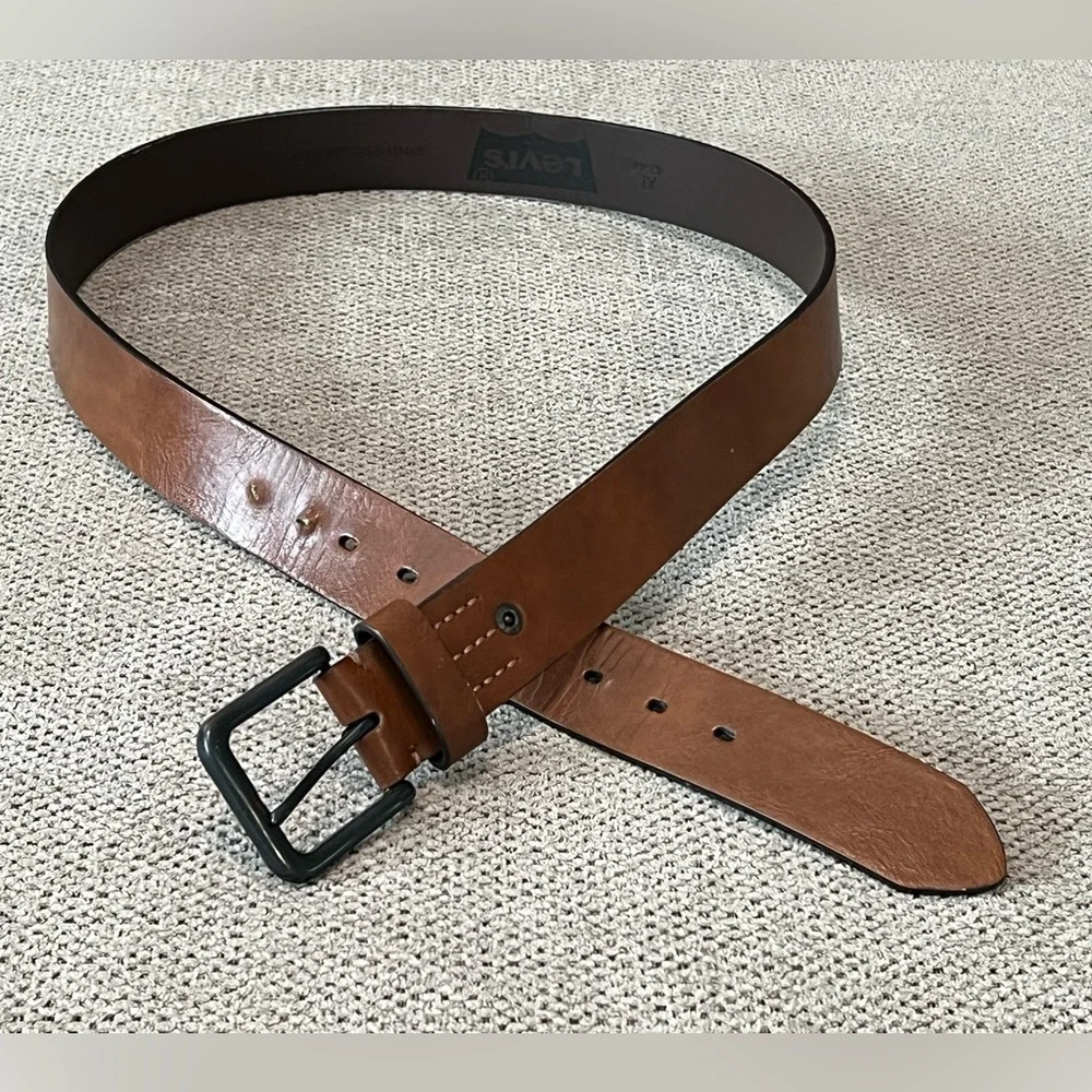 Levi’s Vegan Leather Belt‎ 42/44